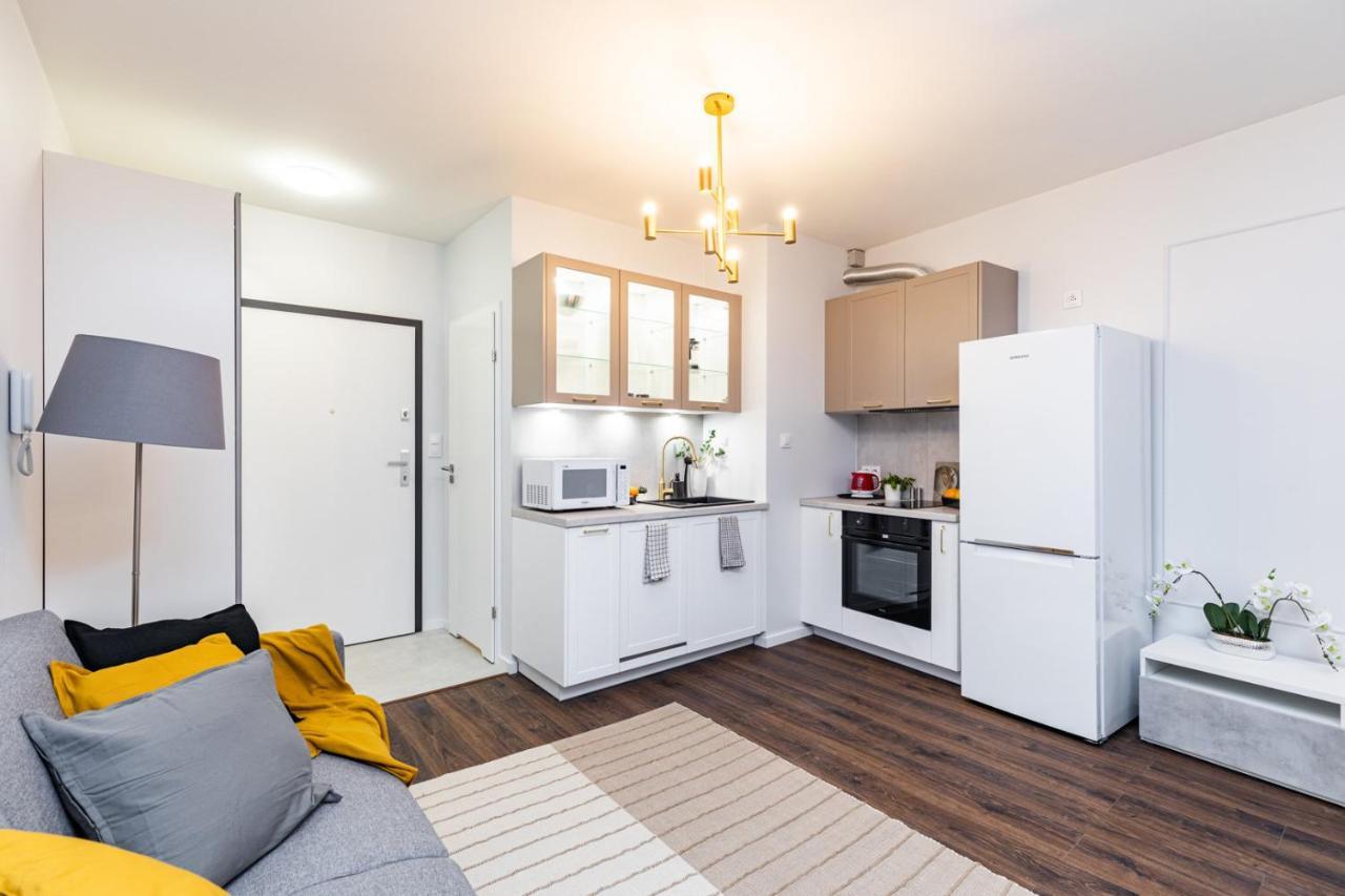 Project Comfort Apartament Stalowa 27/12 Warszawa Apartment Bagian luar foto